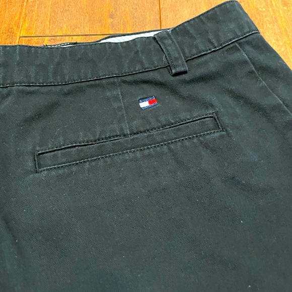 Tommy Hilfiger Classic Black Shorts Women’s Size 12 - Picture 4 of 10